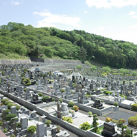 宗旨宗派の制限の無い墓地が増加しています。